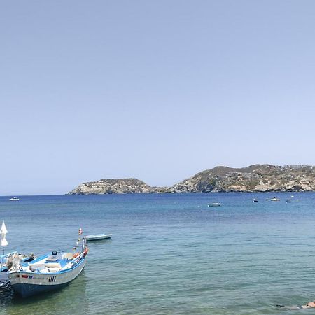 Komissa΄S Beach House Agia Pelagia Eksteriør bilde
