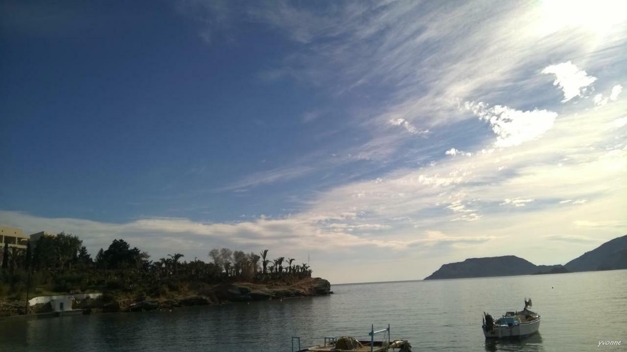 Komissa΄S Beach House Agia Pelagia Eksteriør bilde