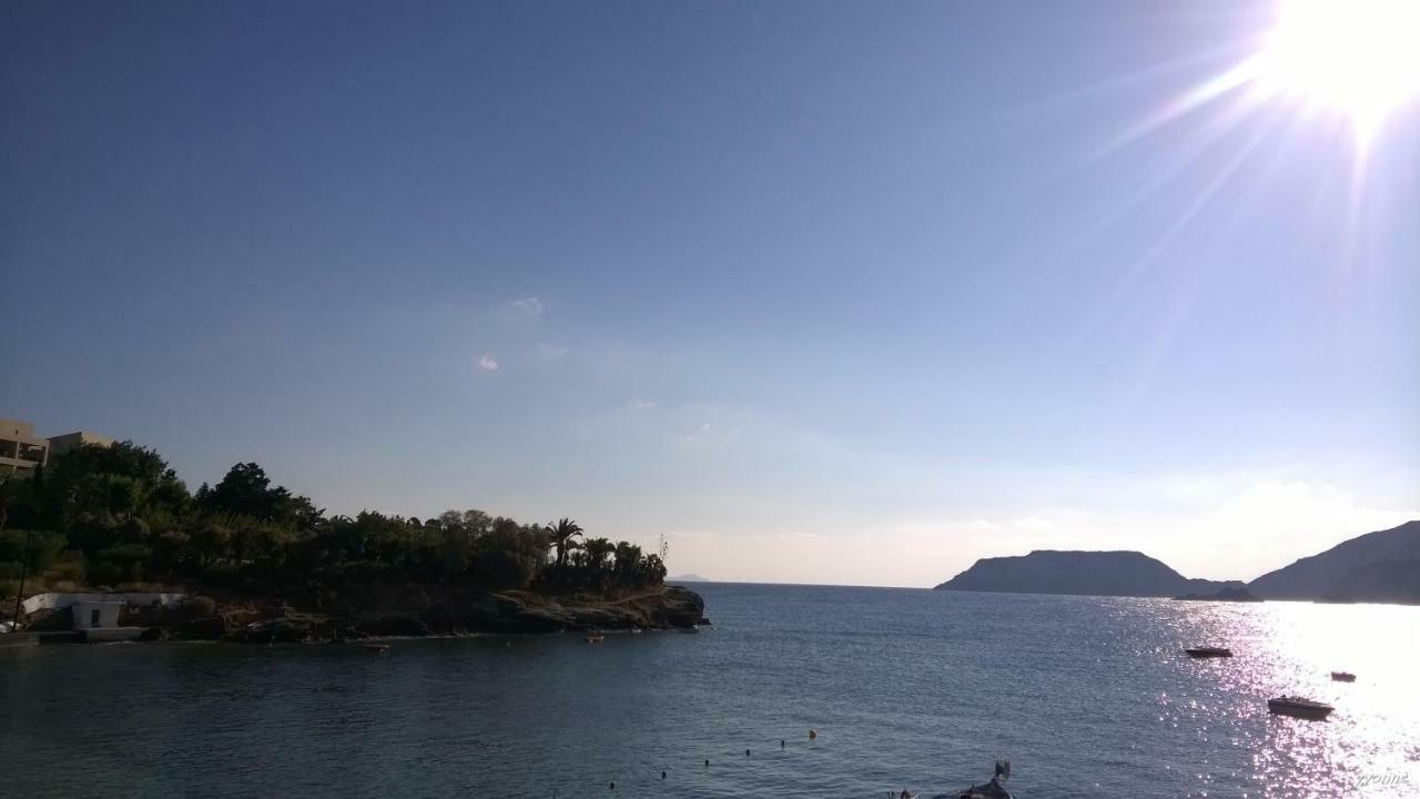Komissa΄S Beach House Agia Pelagia Eksteriør bilde